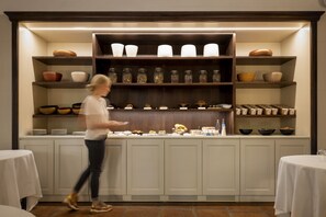 Tägliches inbegriffenes Frühstücksbuffet