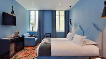 Ropa de cama de alta calidad y minibar