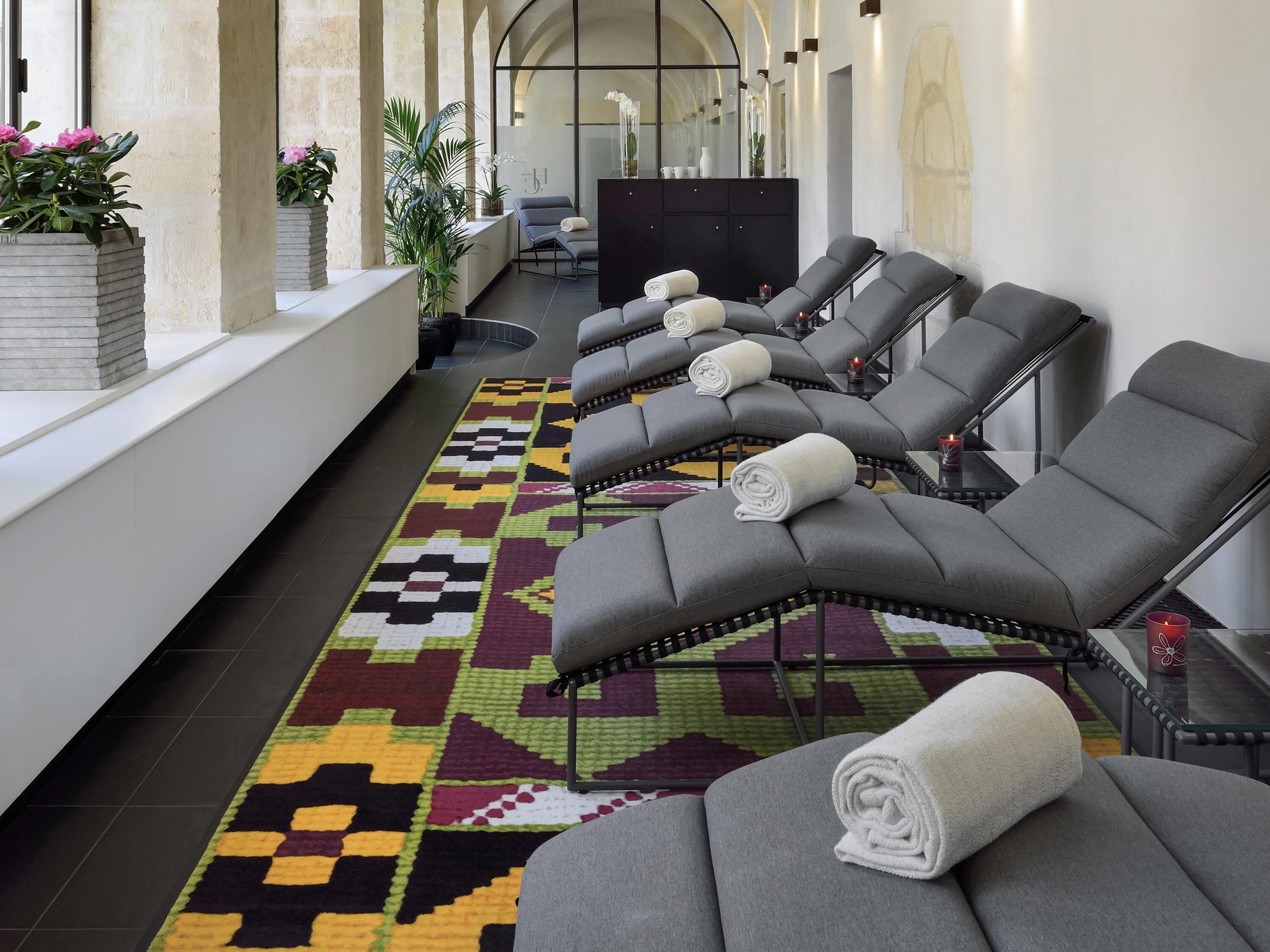 Couples treatment rooms, sauna, hot tub, steam room, Turkish bath