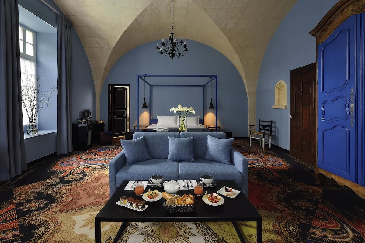 Suite, 1 King Bed | Premium bedding, minibar, in-room safe, individually decorated