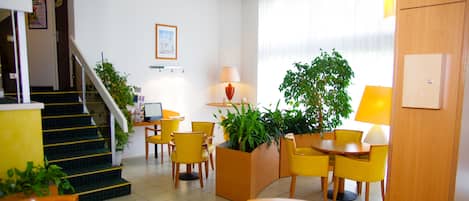 Sala de estar en el lobby