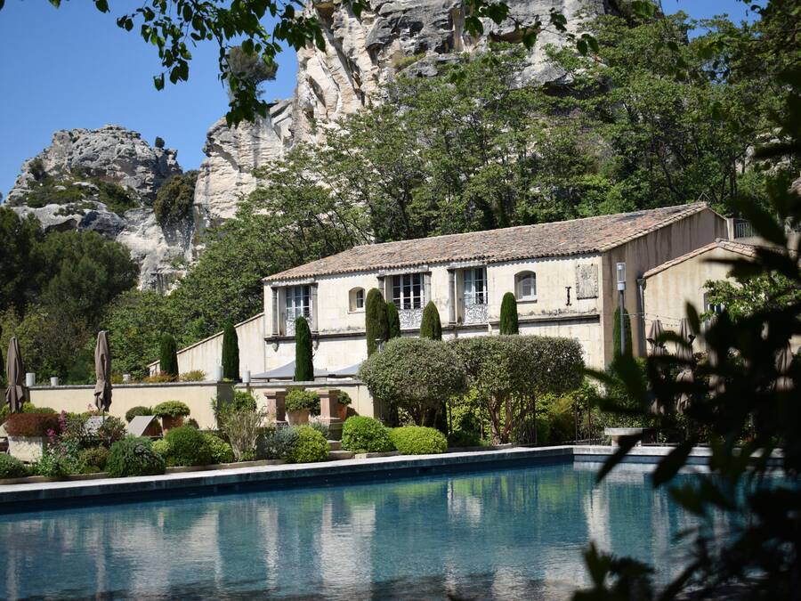 3 piscinas externas, guarda-sóis, espreguiçadeiras