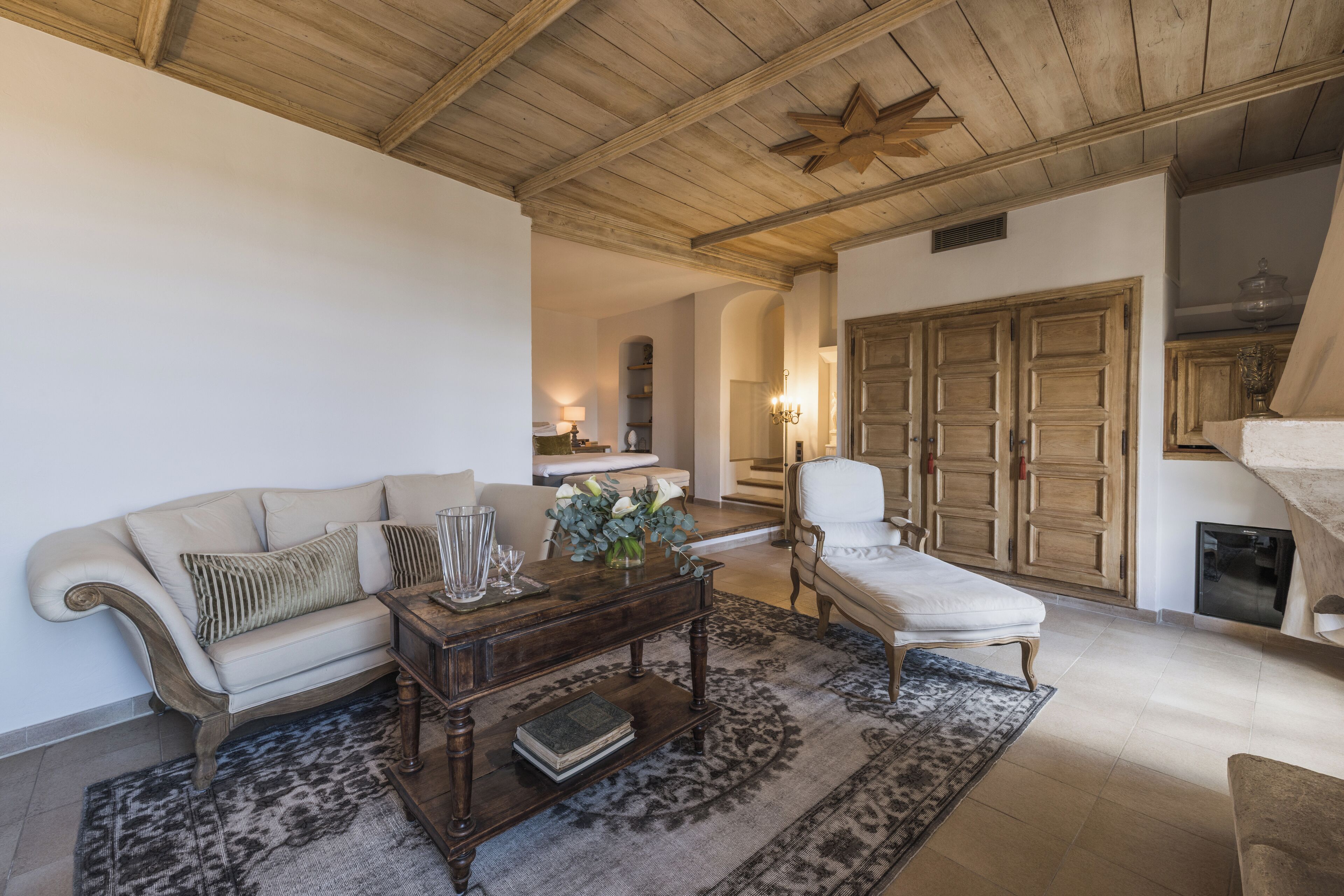 1 bedroom, premium bedding, memory-foam beds, minibar