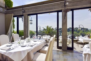Daily buffet breakfast (EUR 32 per person)