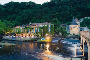 Front of property – evening/night