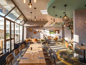 Breakfast, lunch, dinner served; French cuisine, pool views