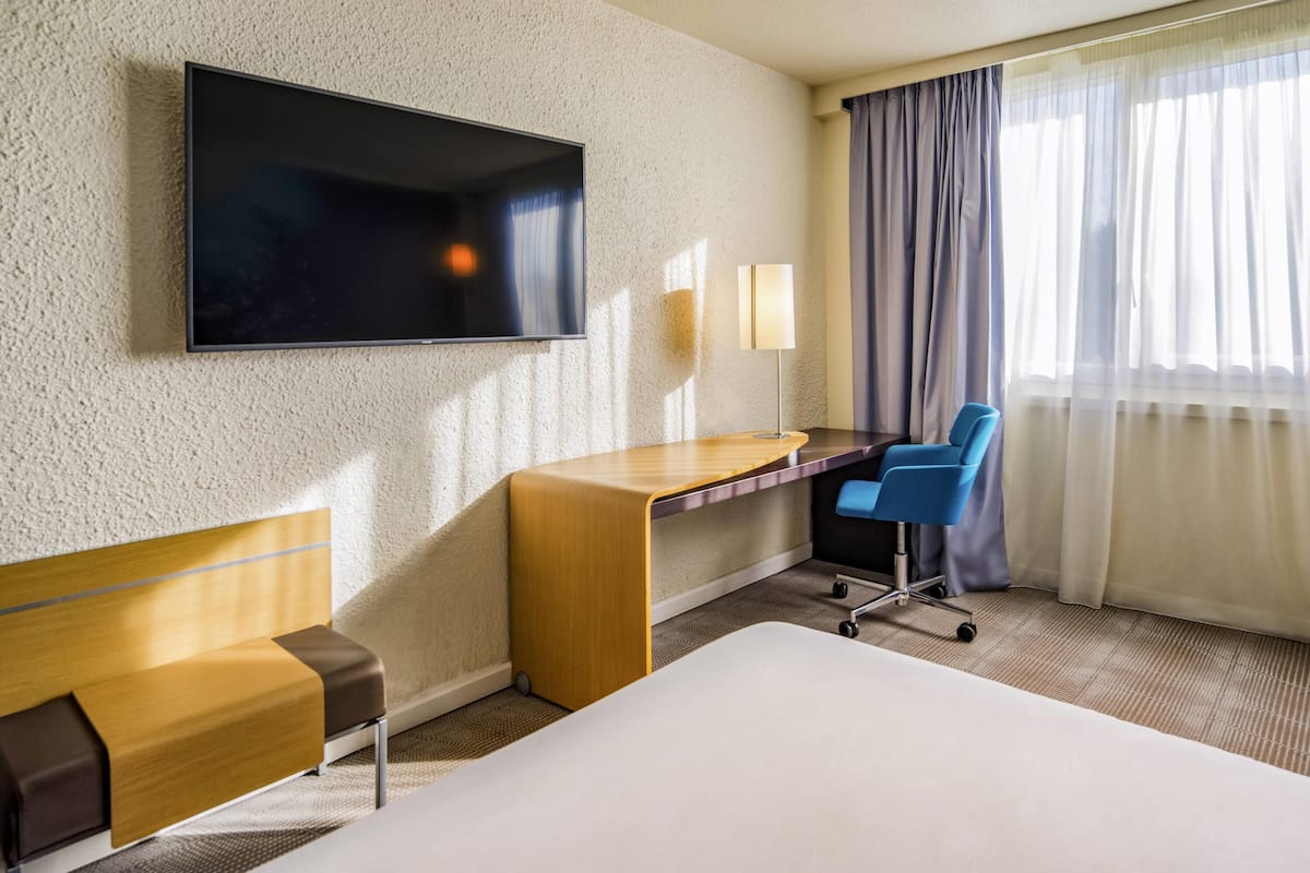 Comfort Room, 1 Queen Bed with Sofa bed | Premium bedding, minibar, in-room safe, desk