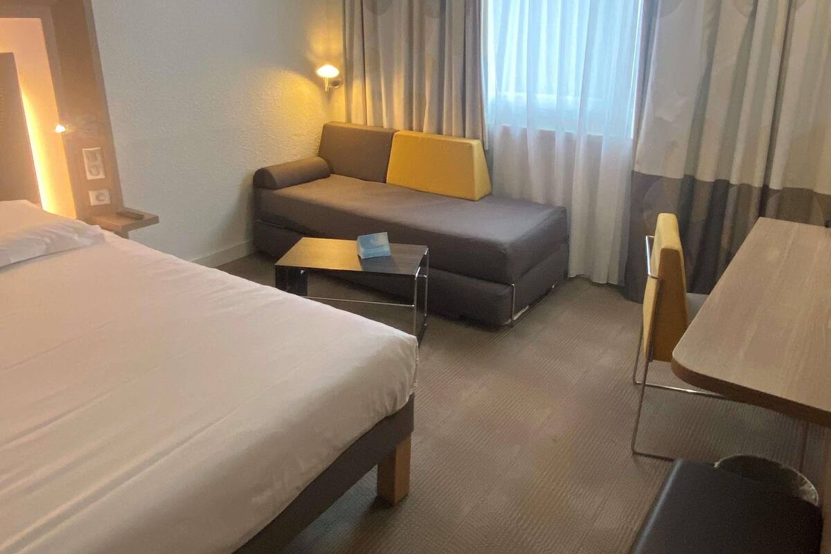 Chambre Supérieure, 1 grand lit et 1 canapé-lit | Literie de qualité supérieure, minibar, coffres-forts dans les chambres