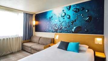 Comfort kamer, 1 queensize bed met slaapbank | Luxe beddengoed, een minibar, een kluis op de kamer, een bureau