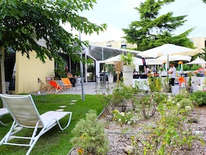 Bar (in der Unterkunft)