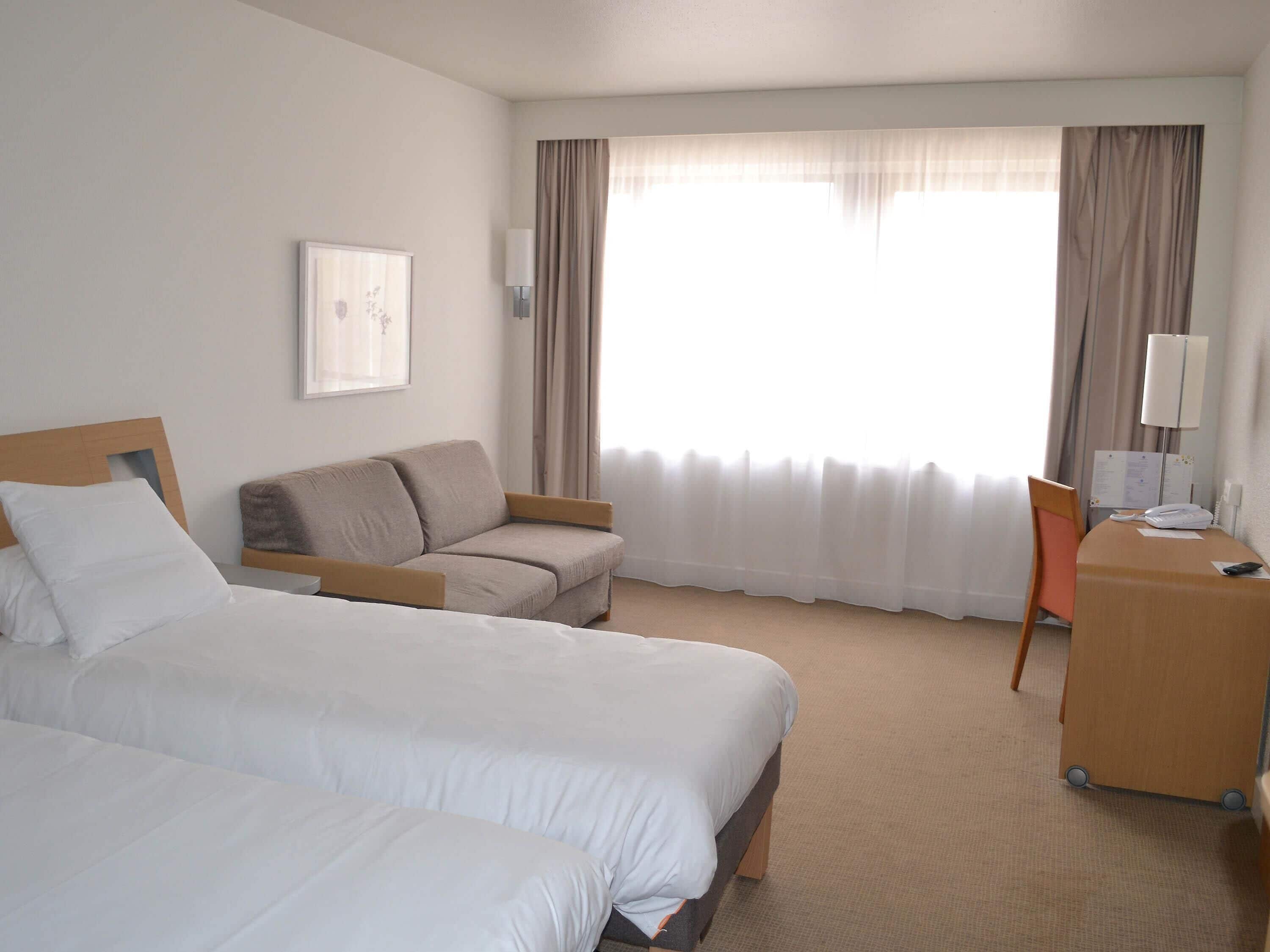 Superior Twin Room, 2 Twin Beds | Premium bedding, minibar, in-room safe, desk