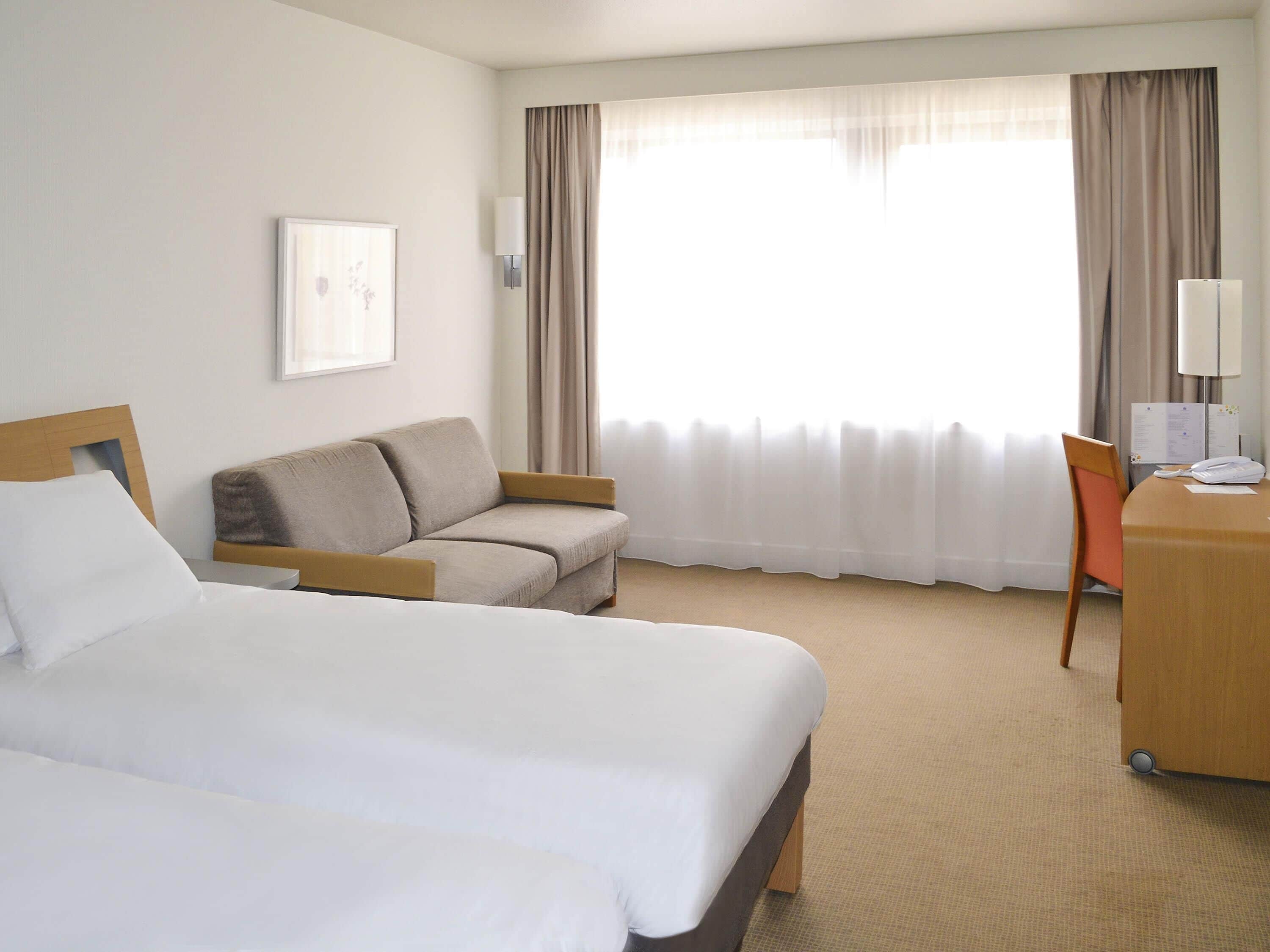 Premium bedding, free minibar, in-room safe, desk