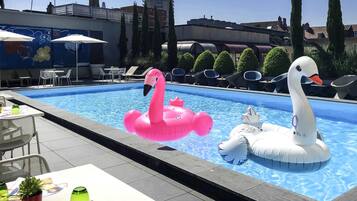 Außenpool (je nach Saison geöffnet)