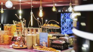 Daily buffet breakfast (EUR 19.50 per person)