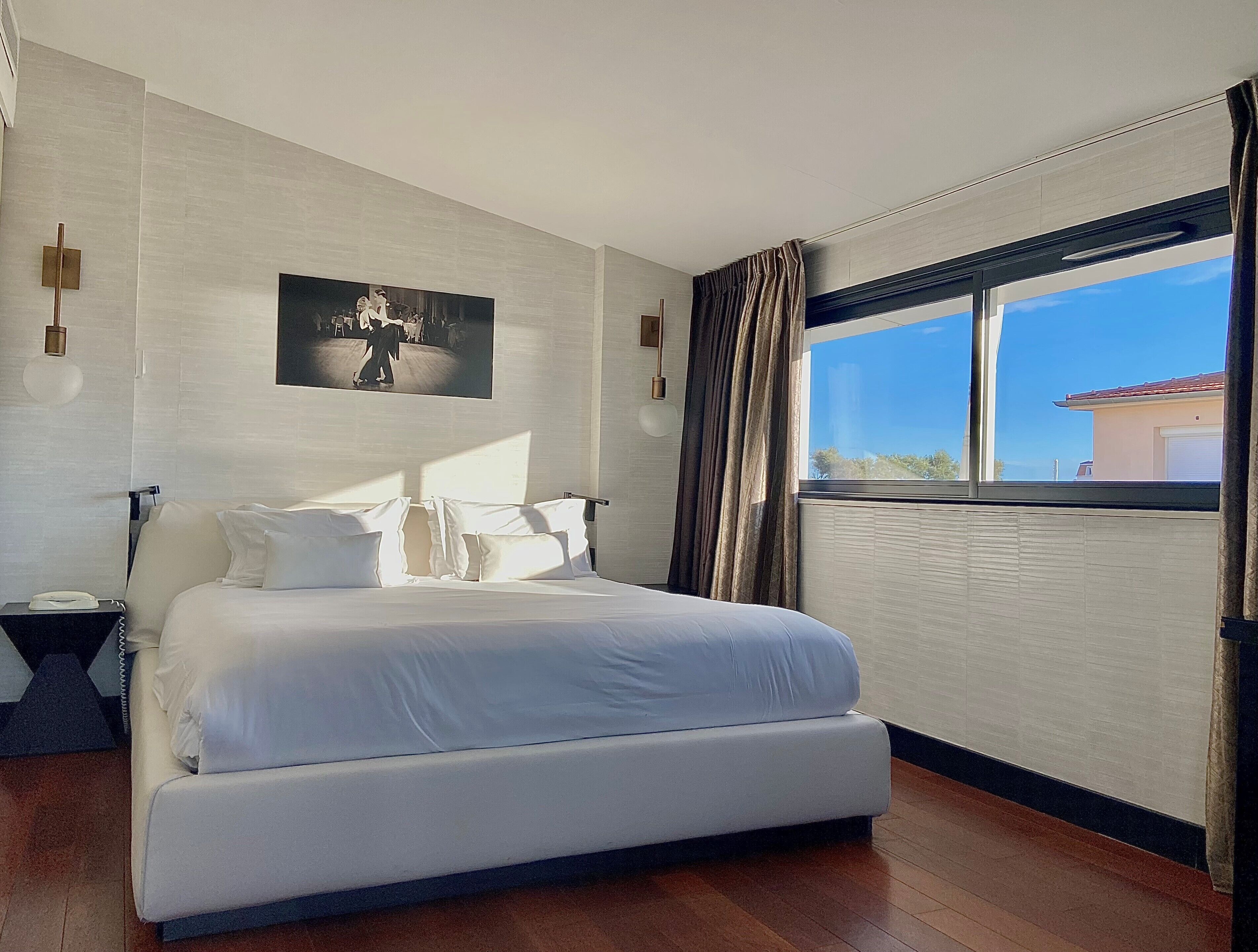 Minibar, in-room safe, soundproofing, iron/ironing board