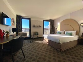 Minibar, caja de seguridad en la habitación y sistema de insonorización 