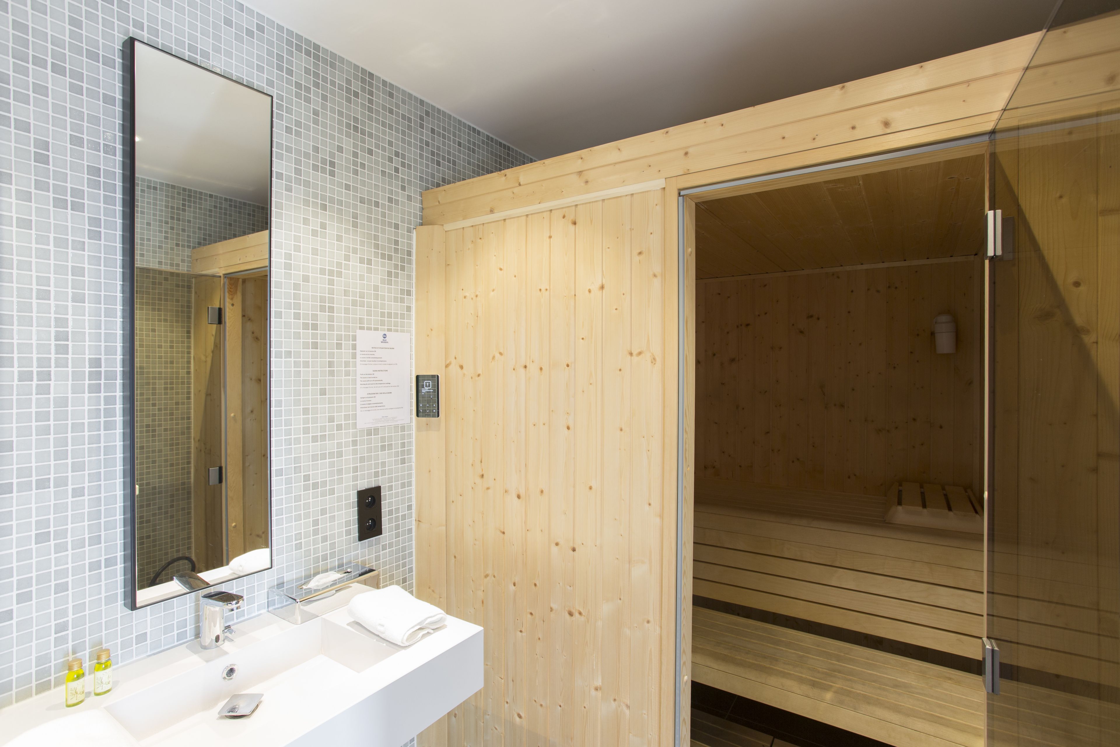 Foto - Hôtel Cannes Centre Univers