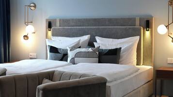 Grand-Zimmer, 1 King-Bett | Hochwertige Bettwaren, Zimmersafe, Schreibtisch, Verdunkelungsvorhänge