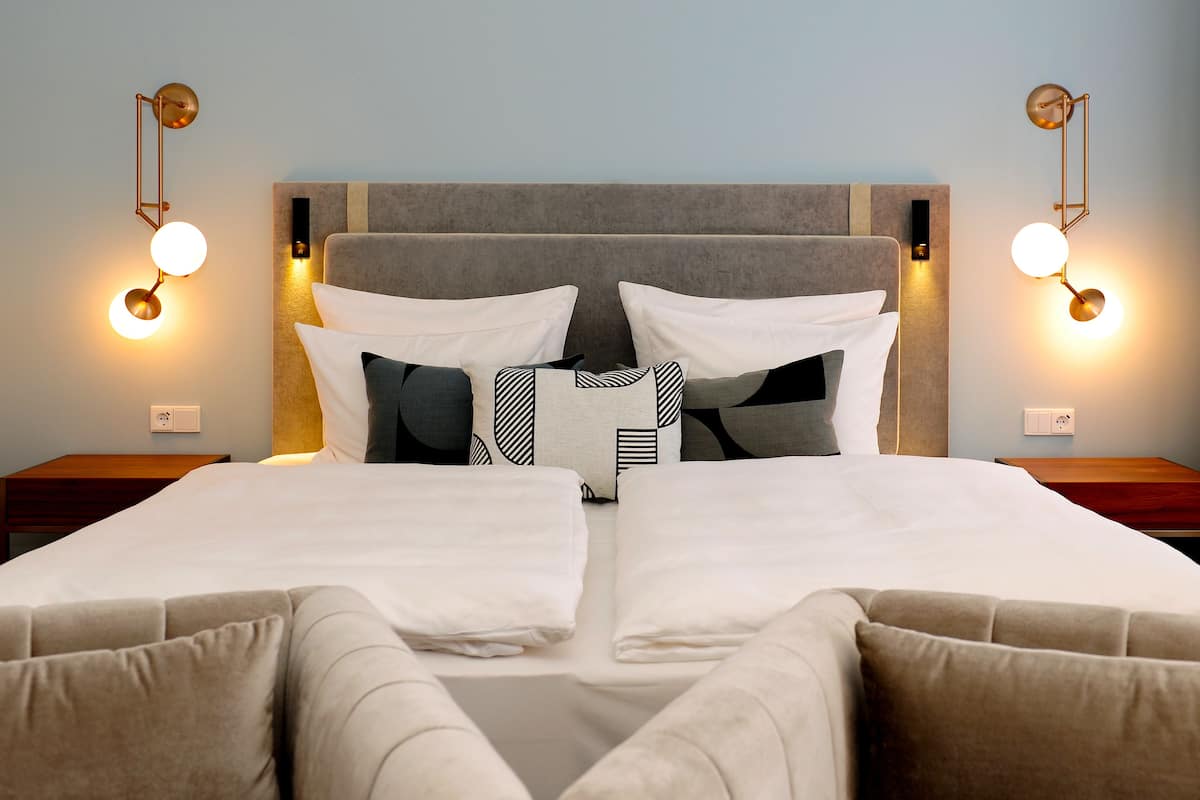 junior suite, 1 king bed | premium bedding, in-room safe, desk, blackout curtains