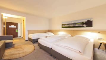 Standard Room, 3 Twin Beds | Hypo-allergenic bedding, in-room safe, desk, blackout drapes