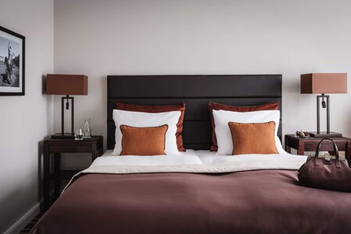 Deluxe Double Room | 1 bedroom, premium bedding, down comforters, minibar