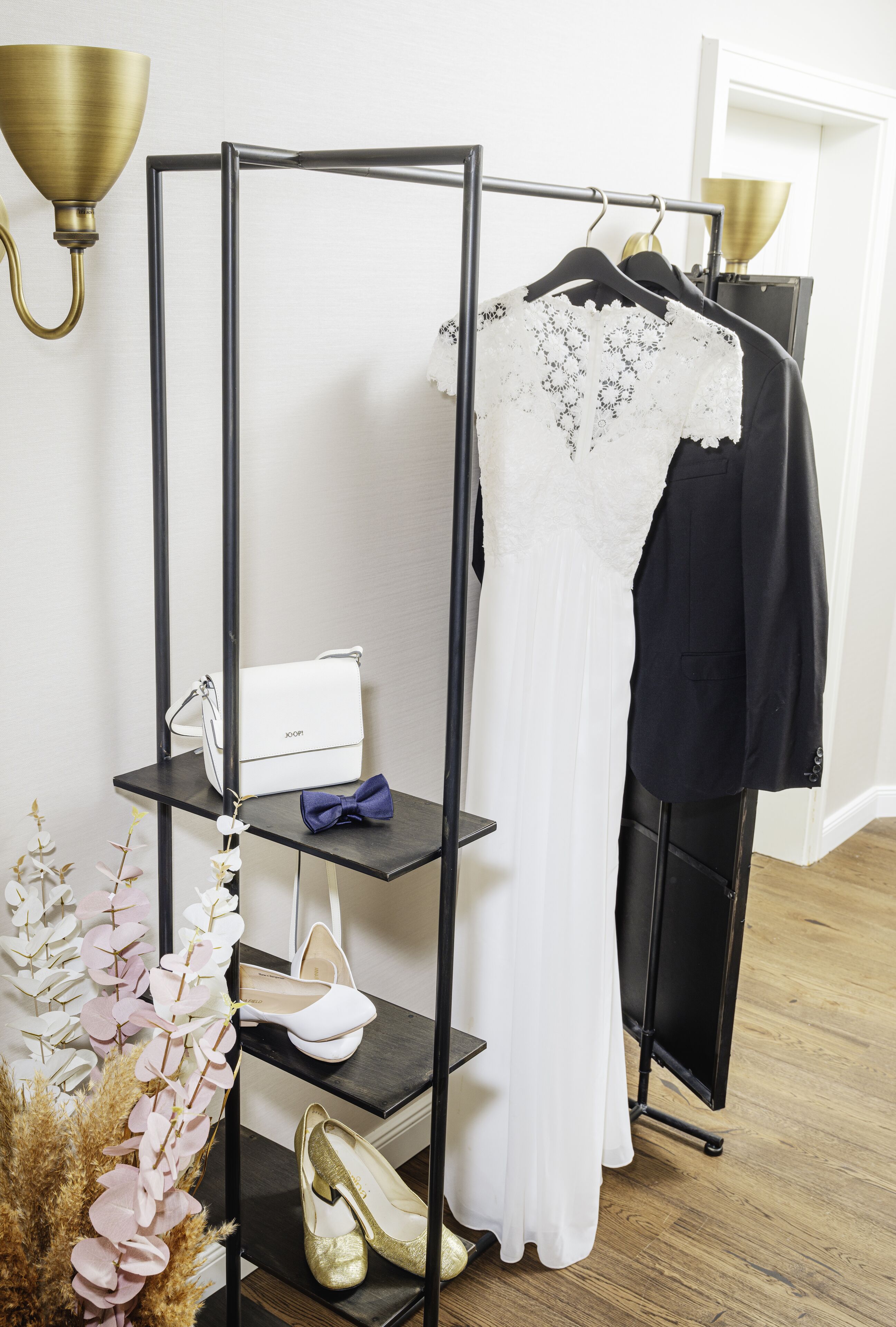 executive suite | living area