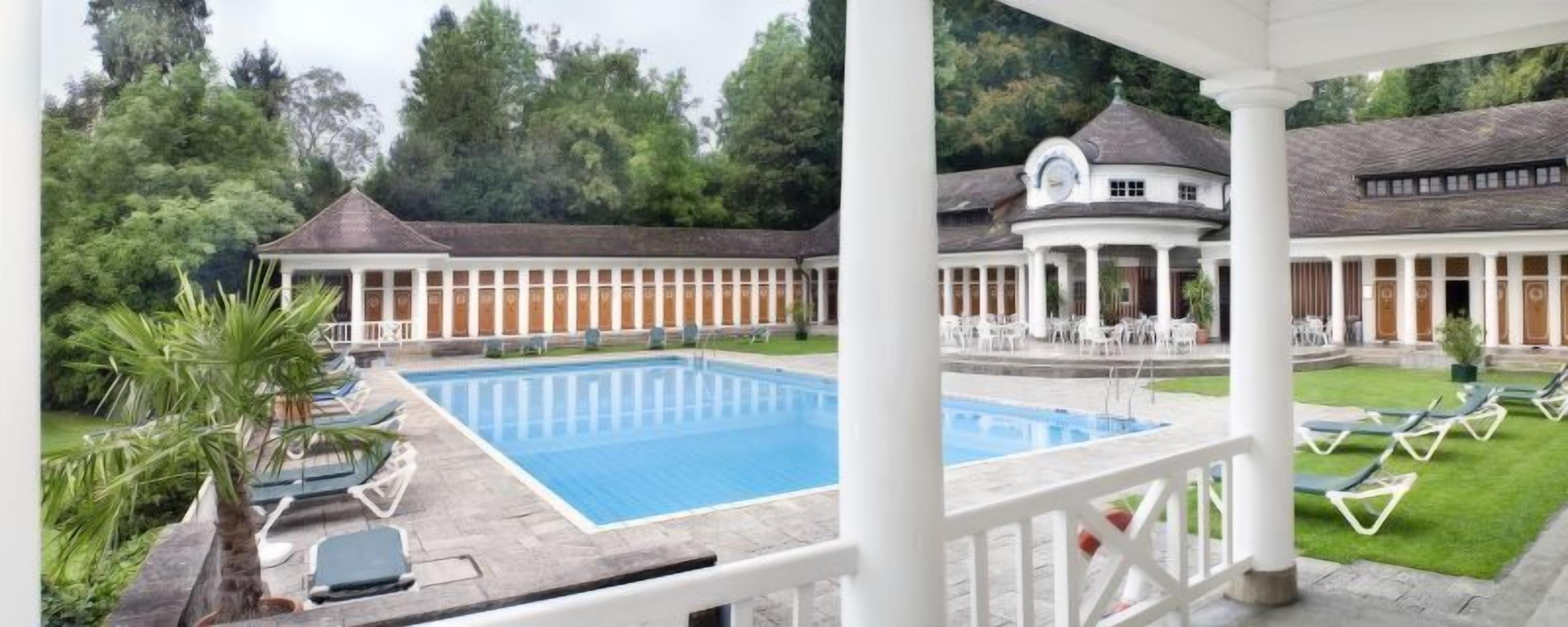 indoor pool, outdoor pool, pool loungers