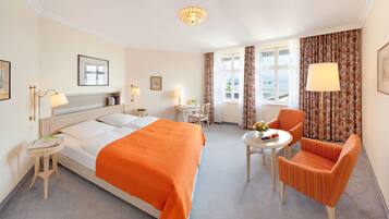 Standard Double Room, Lake View | Hypo-allergenic bedding, in-room safe, individually furnished, desk