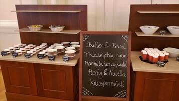 Daily full breakfast (EUR 8 per person)