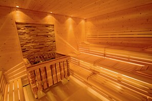 Behandlungsräume für Paare, Sauna, Whirlpool, Dampfbad