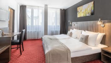 Allergikerbettwaren, Zimmersafe, Schreibtisch, schallisolierte Zimmer