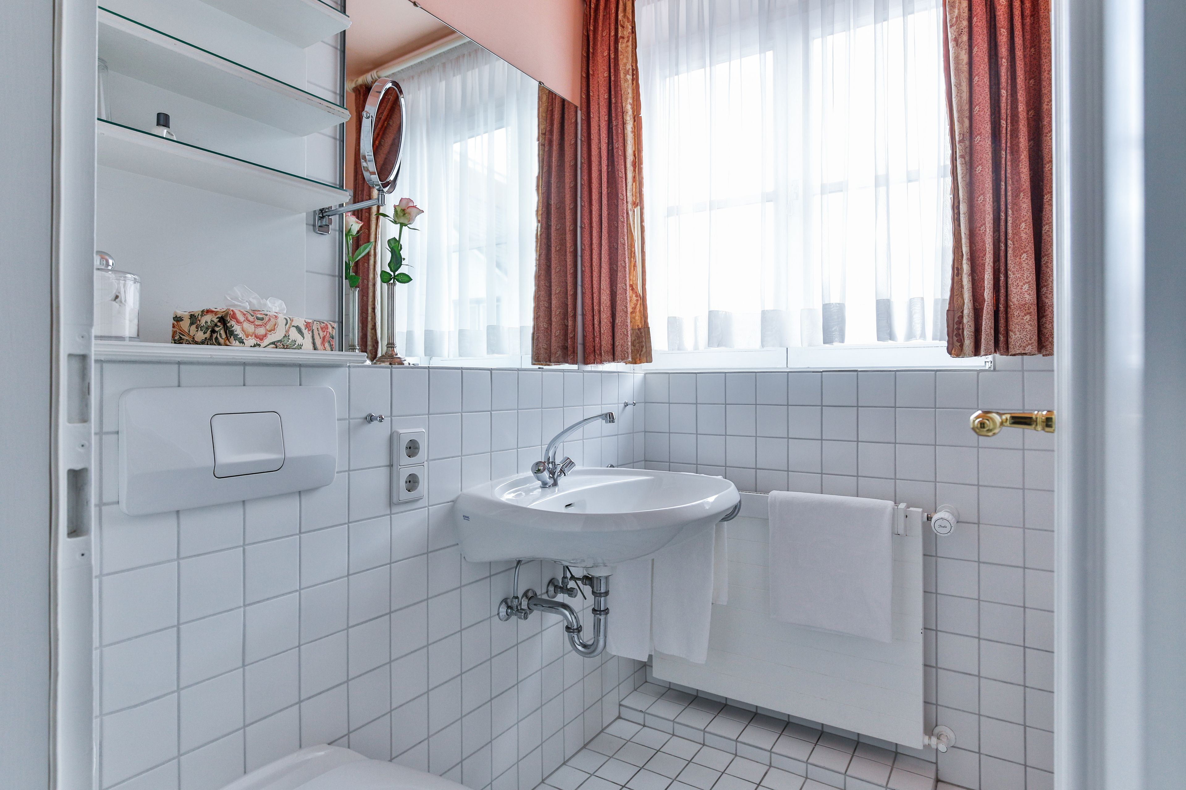 superior single room | bathroom | deep-soaking bathtub, free toiletries, hair dryer, bathrobes