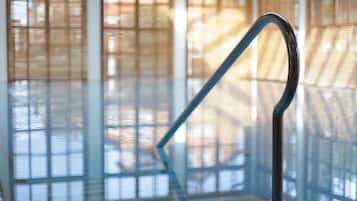 Kolam renang latihan/lintasan