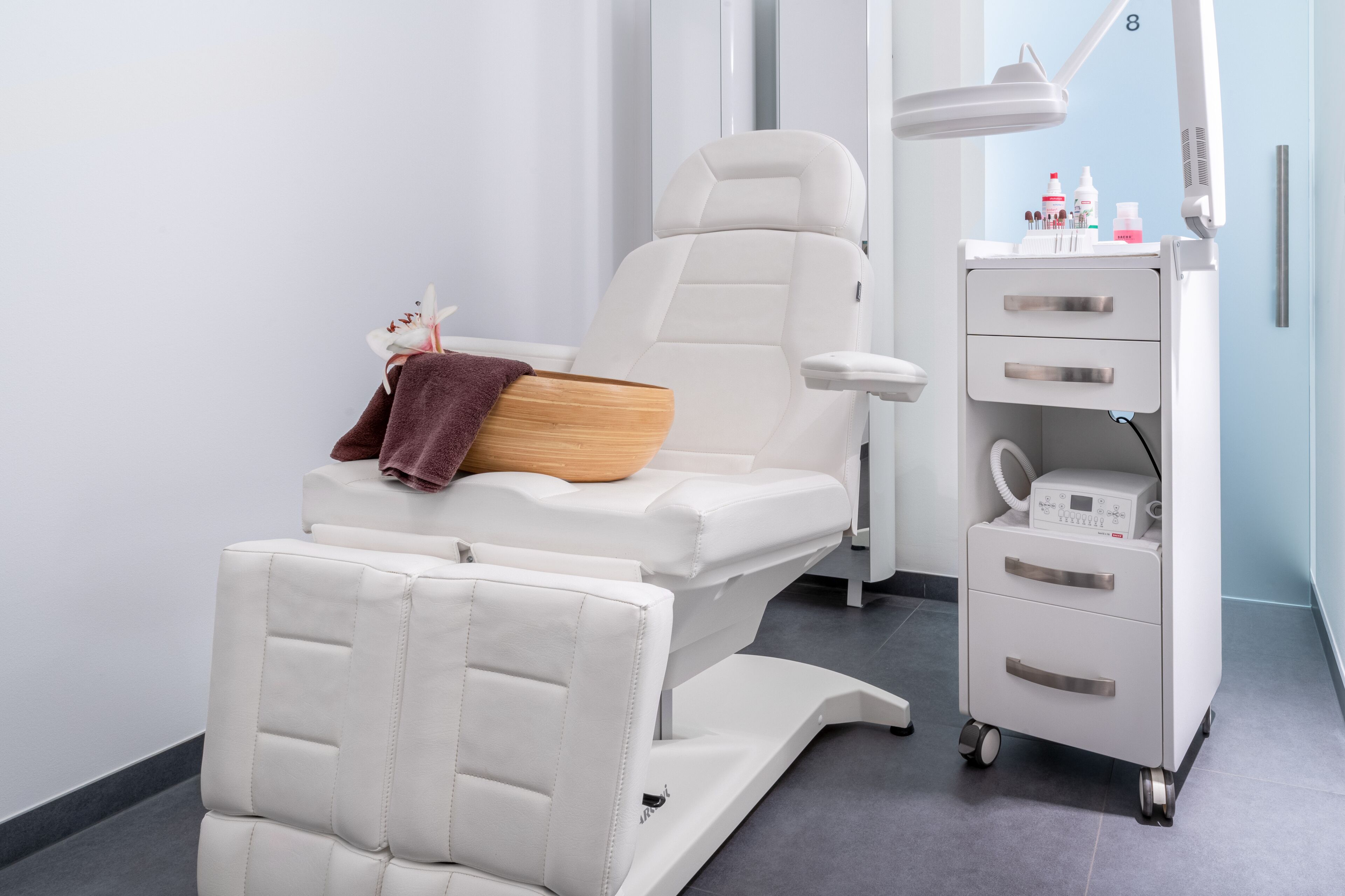 couples treatment room(s), sauna, body treatments, body wraps