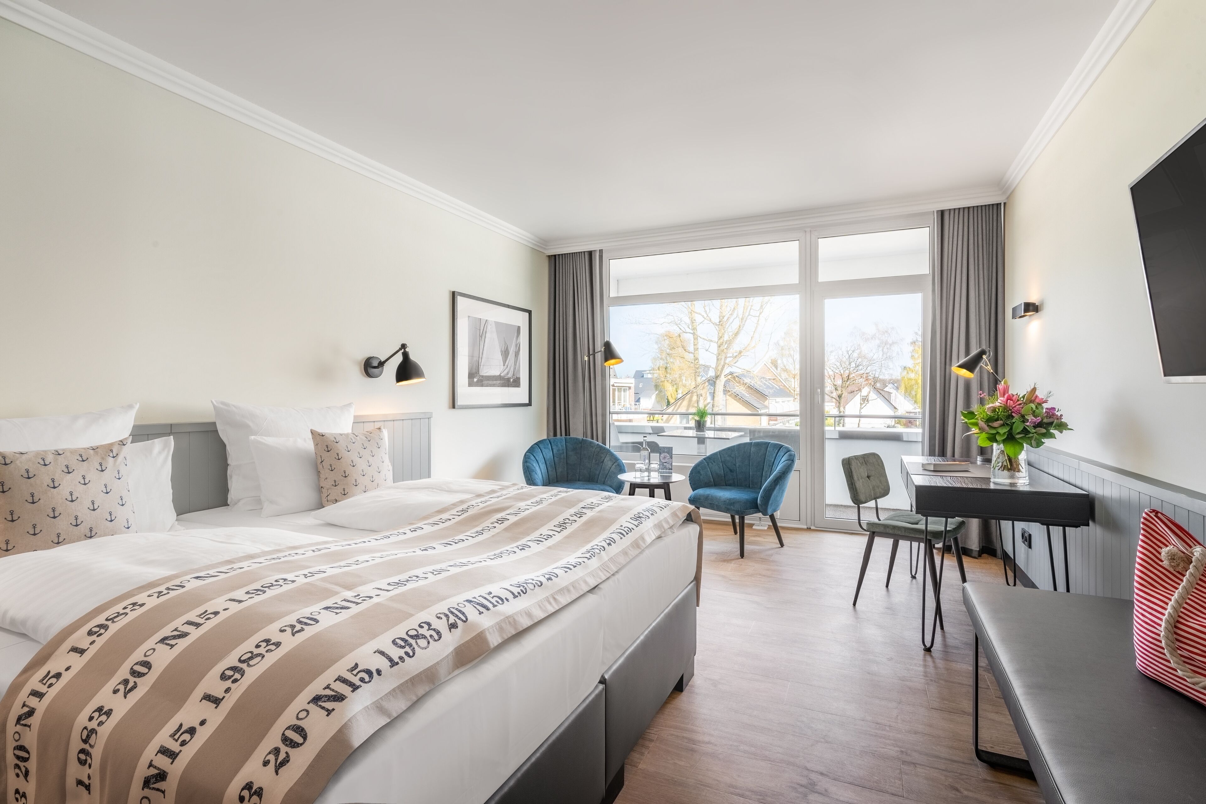 1 bedroom, hypo-allergenic bedding, minibar, in-room safe