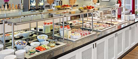 Daily buffet breakfast (EUR 15.00 per person)