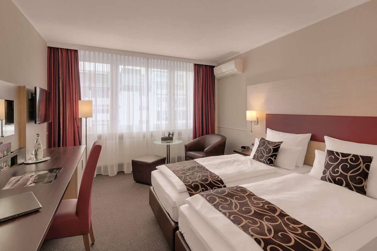 Premium bedding, minibar, in-room safe, laptop workspace