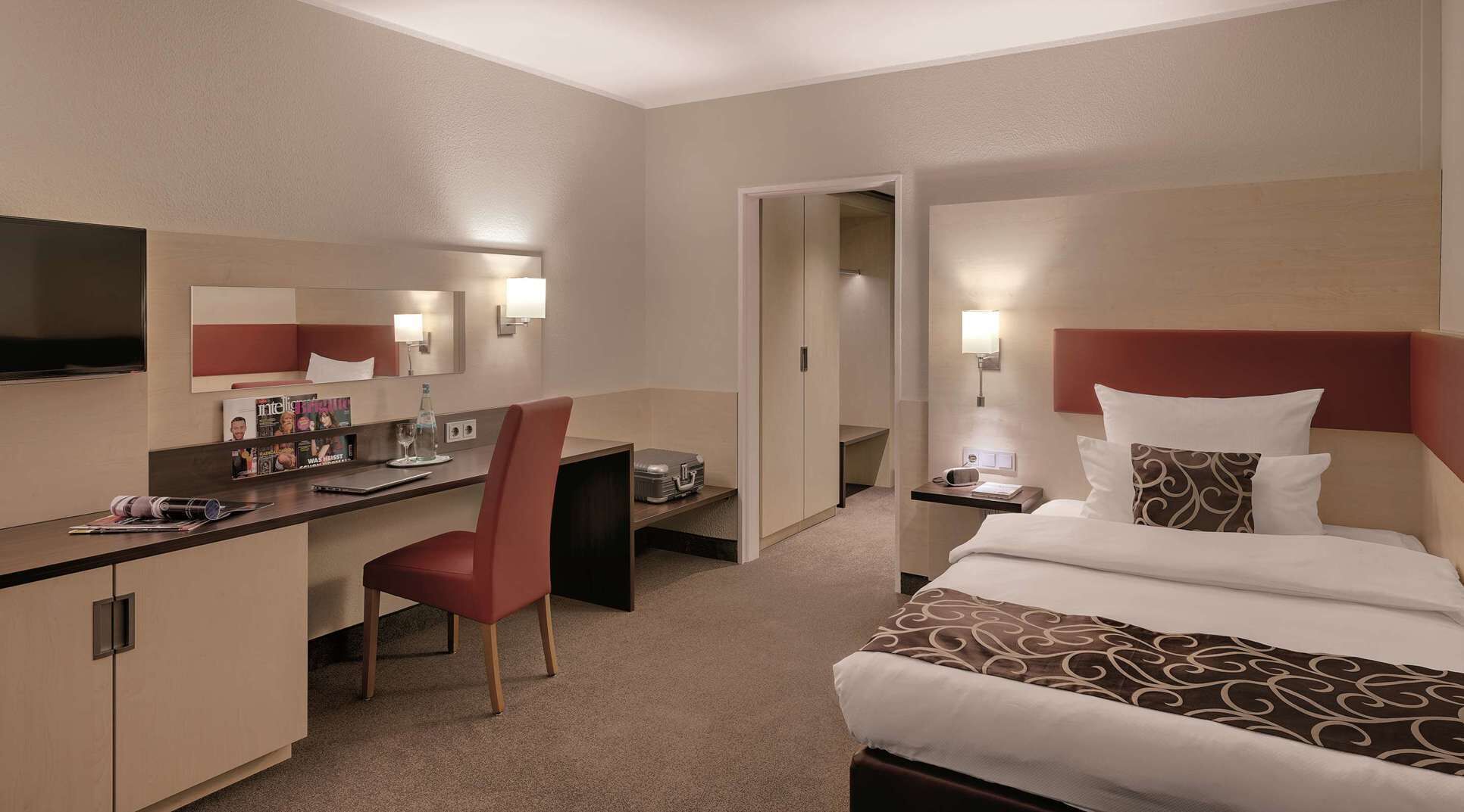 Premium bedding, minibar, in-room safe, laptop workspace