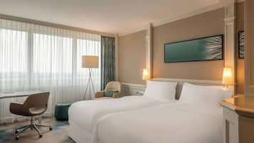 Literie hypoallergénique, couette en duvet d'oie, surmatelas, minibar