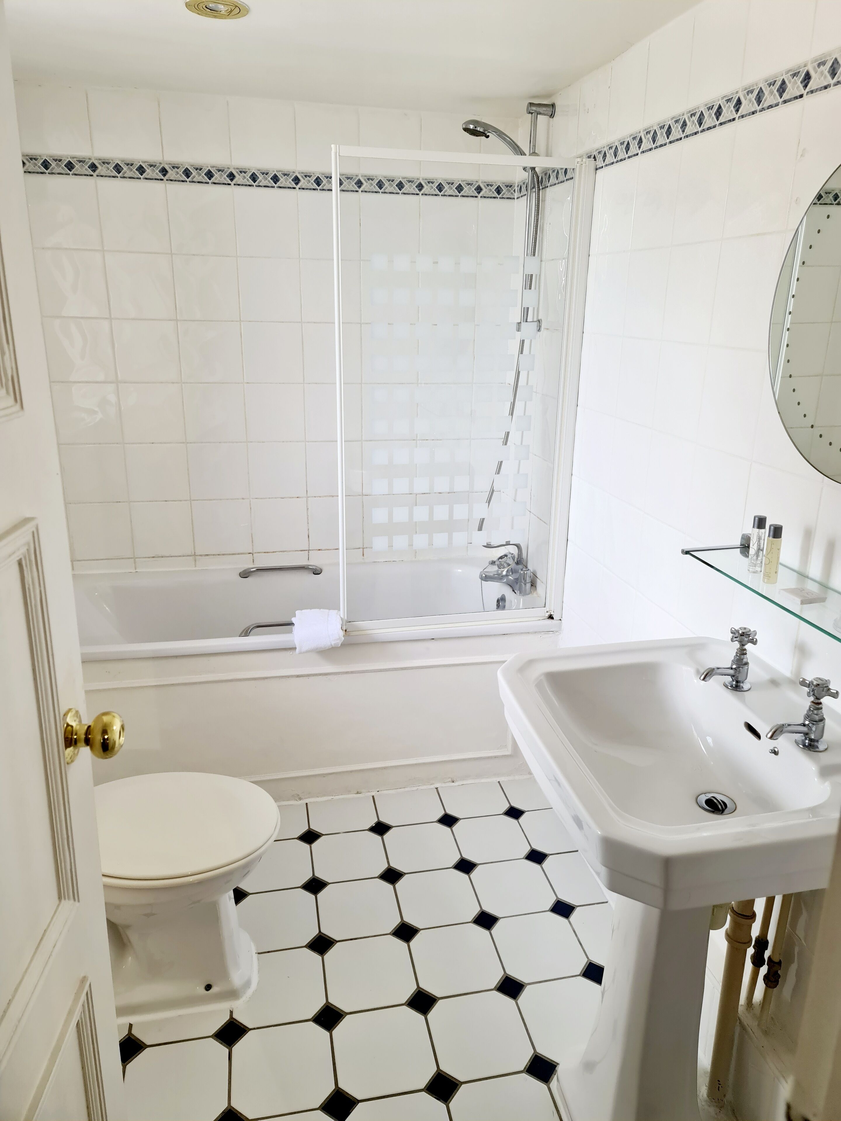 Foto - Barons Court Hotel Walsall