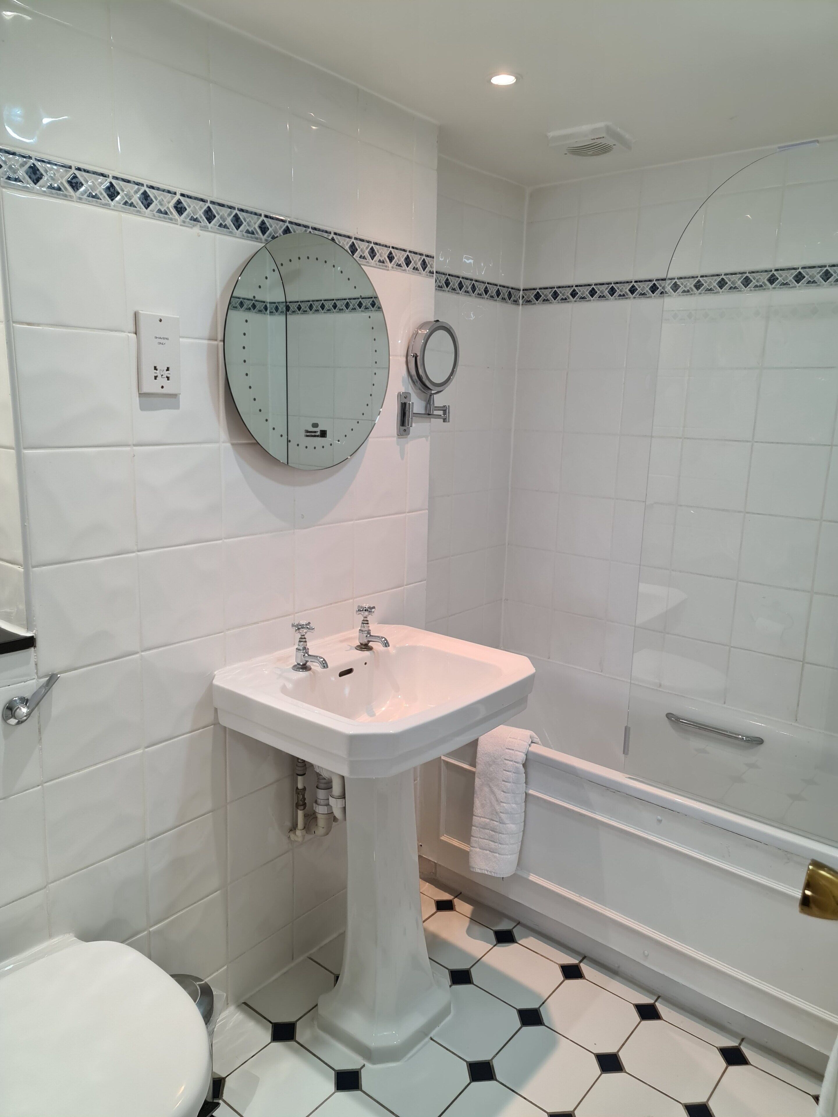 Foto - Barons Court Hotel Walsall