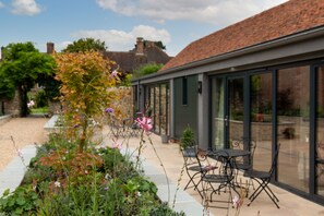 Individually decorated, individually furnished, desk, free WiFi - The Montagu Arms Hotel (Brockenhurst)