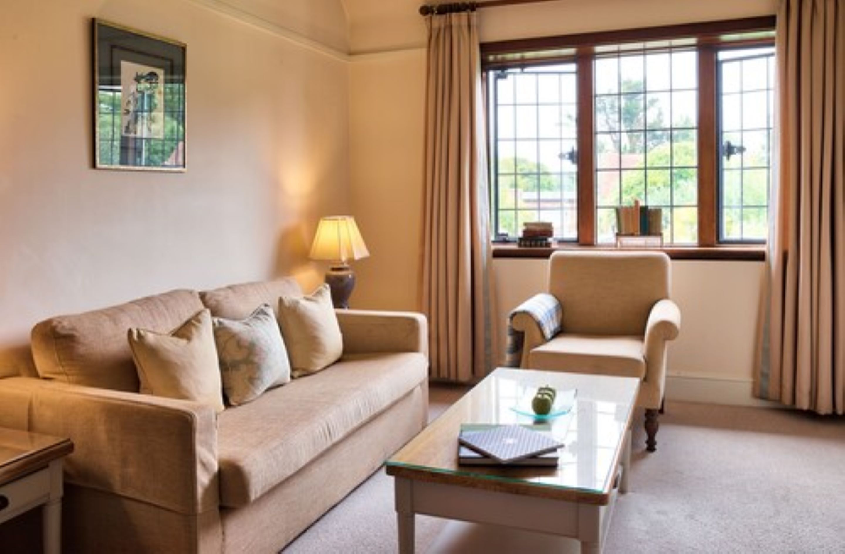 individually decorated, individually furnished, desk, free wifi