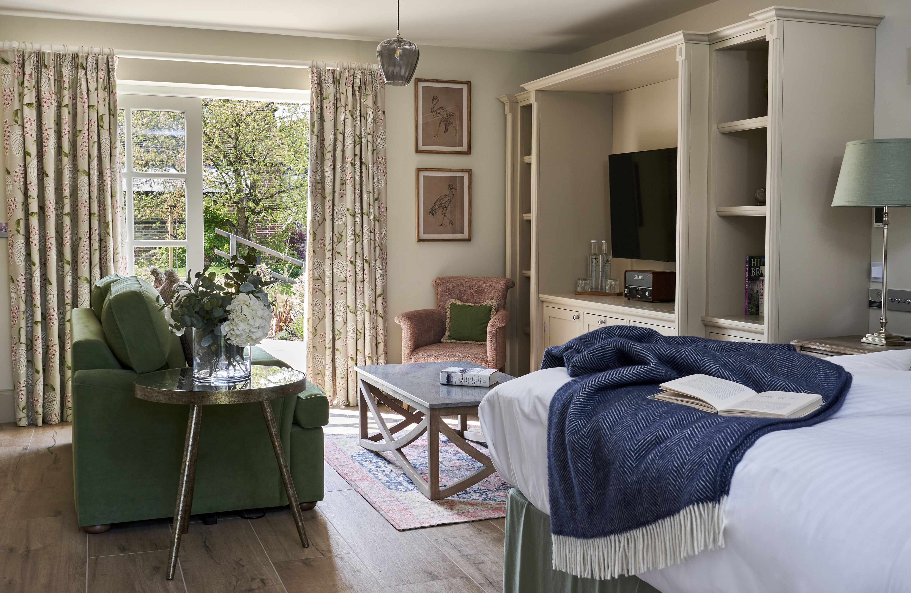 Individually decorated, individually furnished, desk, free WiFi