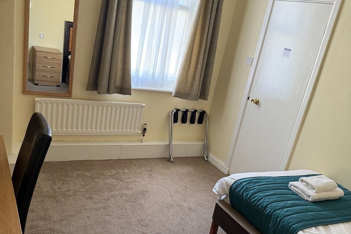 In-room safe, desk, iron/ironing board (on request), WiFi (free)