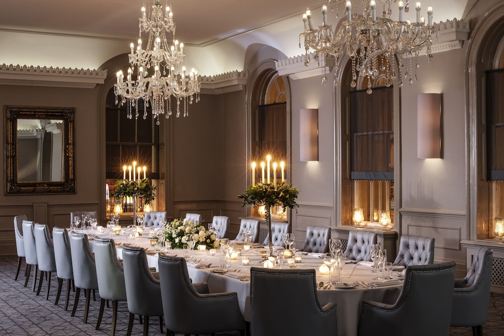 Queens Hotel Cheltenham by null