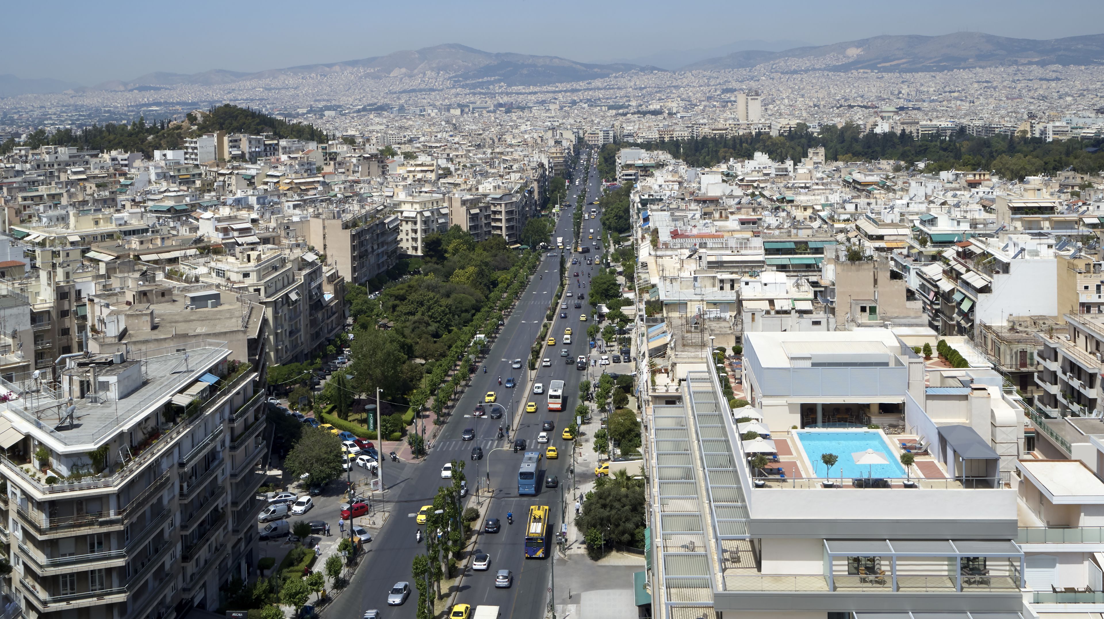 seasonal outdoor pool, open 11:00 am to 7:00 pm, pool loungers