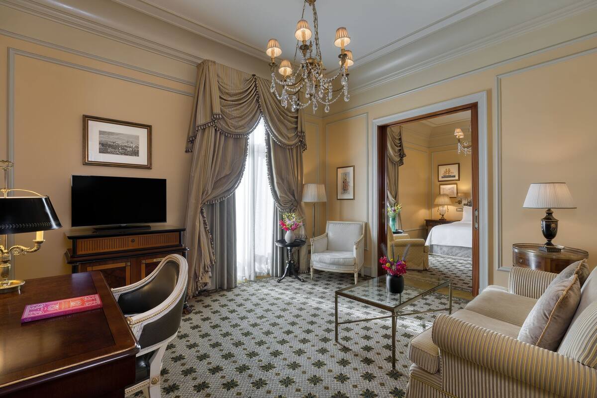 Grand Acropolis Suite, 1 Bedroom, 1 King, Acropolis view, High floor | 客房景觀