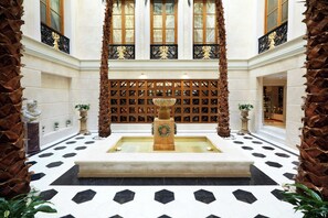 Sauna, baño turco o hammam, tratamientos corporales y aromaterapia 