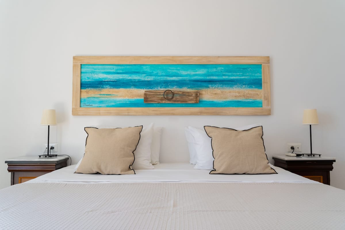 superior room, sea view | 1 bedroom, egyptian cotton sheets, select comfort beds, minibar